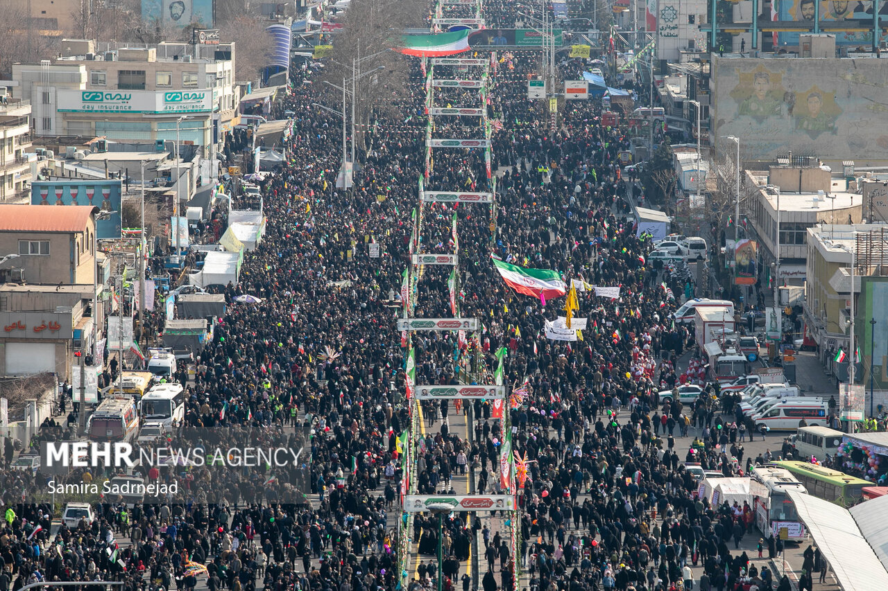 بیانیه ناشران جبهه انقلاب در حمایت از راهپیمایی 22 بهمن