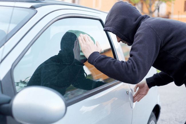 ردیاب خودرو چیست؟ آشنایی با بهترین روش تامین امنیت خودرو