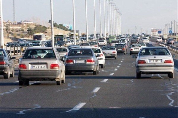 ترافیک سنگین در جاده های استان زنجان حاکم است ترافیک سنگین در جاده های استان زنجان حاکم است