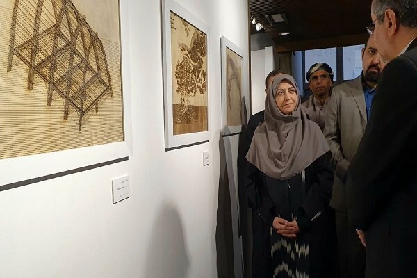 بازدید رئیس سازمان حفاظت محیط زیست از نمایشگاه سرزورزوما بازدید رئیس سازمان حفاظت محیط زیست از نمایشگاه سرزورزوما