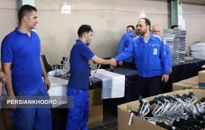 مدیرعامل ایساکو در انبارهای مرکزی این شرکت
