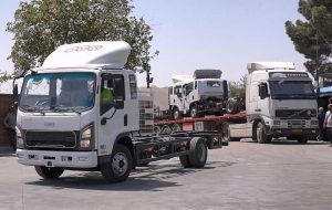 کامیونتهای AMG تحویل آب معدنی واتا شد کامیونتهای AMG تحویل آب معدنی واتا شد