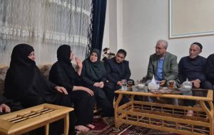 گریه ربیعی دستیار رییس جمهور در منزل الهه حسین نژاد گریه ربیعی دستیار رییس جمهور در منزل الهه حسین نژاد