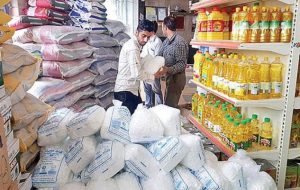 بازدید میدانی استاندار اصفهان از مراکز عرضه مستقیم کالا بازدید میدانی استاندار اصفهان از مراکز عرضه مستقیم کالا