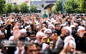 بدرقه ۴ شهید تجاوز رژیم اشغالگر قدس در قم بدرقه ۴ شهید تجاوز رژیم اشغالگر قدس در قم