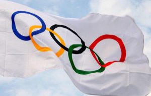 پاسخ رئیس IOC به خسروی وفا: آماده هر گونه مساعدت هستیم