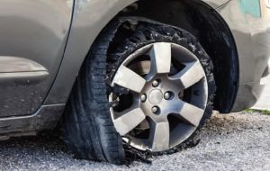 از لاستیکهای نو، روی محور جلو خودرو استفاده کنیم یا محور عقب؟ از لاستیکهای نو، روی محور جلو خودرو استفاده کنیم یا محور عقب؟