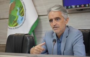 احداث تله رسوبگیر در طبس برای مقابله با شنهای روان احداث تله رسوبگیر در طبس برای مقابله با شنهای روان