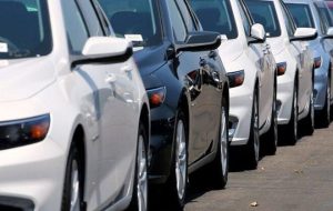 کاهش قیمت دنبالهدار خودروهای وارداتی کاهش قیمت دنبالهدار خودروهای وارداتی