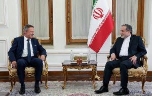 سفیر آلمان در پایان مأموریت دیپلماتیک خود با عراقچی دیدار کرد سفیر آلمان در پایان مأموریت دیپلماتیک خود با عراقچی دیدار کرد