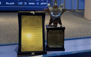 تندیس ملی مدیریت استعداد به گروه ماموت و ویانا رسید تندیس ملی مدیریت استعداد به گروه ماموت و ویانا رسید