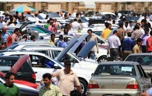 بازار خودرو با هر نوسان ارزی، از تعادل خارج میشود بازار خودرو با هر نوسان ارزی، از تعادل خارج میشود