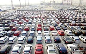 درآمد دولت از محل واردات خودرو محقق می‌شود؟