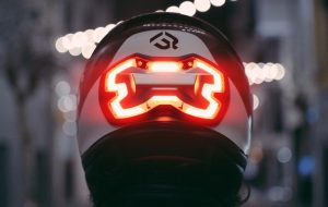 ضرورت استفاده موتورسیکلت‌سواران از کلاه ایمنی