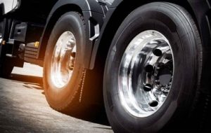 بررسی ارزش خرید لاستیک کارکرده کامیون