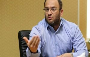 دبیر انجمن واردکنندگان خودرو : دولت باید دست از دخالت در بازار خودرو بردارد / سامانه یکپارچه نه‌تنها نظارت نکرد، بلکه اختلال ایجاد کرد