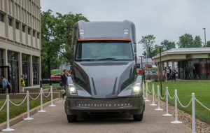 موفقیت «کامینز»؛ از آمریکا تا چین