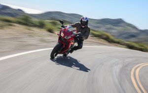 «CBR۳۰۰R»؛ تلفیق اوج مهندسی در هیجان