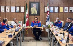 تشکیل جلسه در کارخانه ارس خودرو دیزل به مناسبت گرامی داشت روز ملی کیفیت