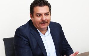 بازار خودرو در رکود کامل نیست